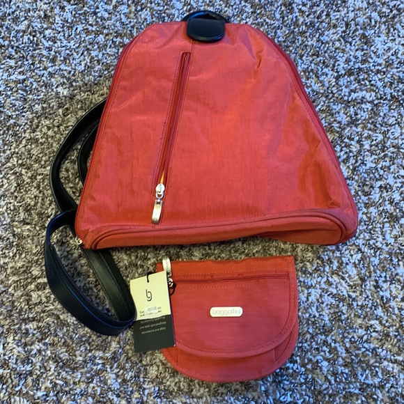 Red Baggalini Backpack that is convertible to one wide strap / matching Wallet